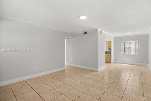 103-4933 Hollywood Blvd, Hollywood, FL, 33021-6527 | Card Image