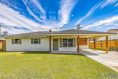 170 Alamo Dr, Houma, LA, 70360-8412 | Card Image