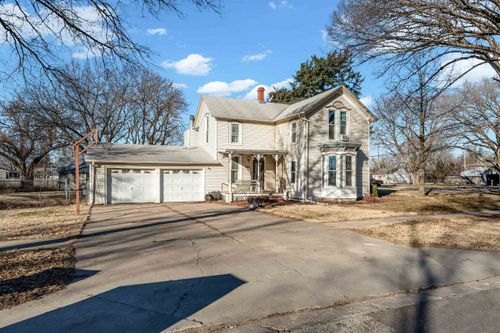 101 S Cedar St, Hillsboro, KS, 67063-1309 | Card Image