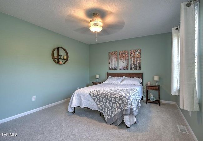 3 - 2023 Weaver Pike, Condo with 2 bedrooms, 2 bathrooms and null parking in Bristol TN | Image 15
