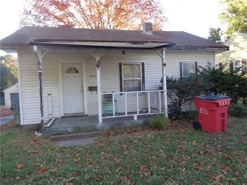1810 S Maywood Ave, Independence, MO, 64052-2029 | Card Image