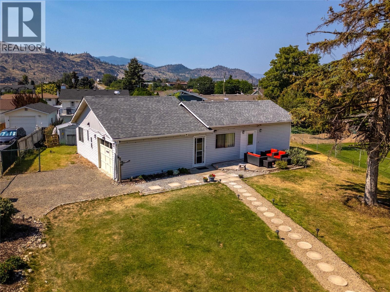 Residential in Oliver