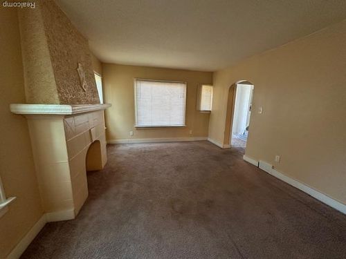 10005 Cheyenne St, Detroit, MI, 48227-5701 | Card Image