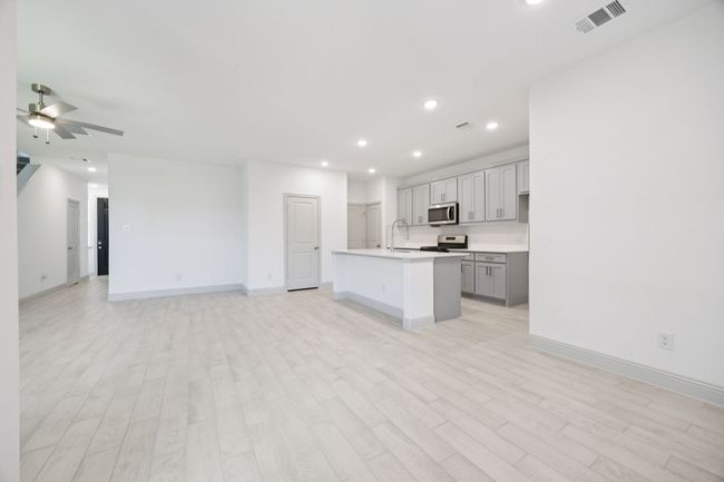 3113 Lucia Way, House other with 3 bedrooms, 3 bathrooms and null parking in Princeton TX | Image 9