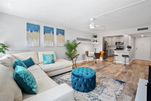 apt-308-2781 Taft St, Hollywood, FL, 33020-2955 | Card Image