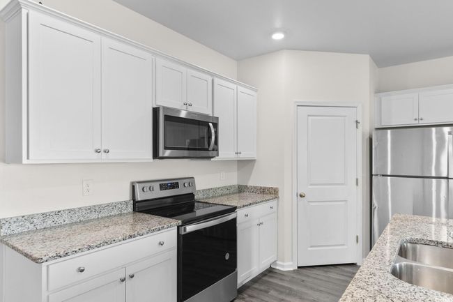 1128 Sennema Cir, House other with 4 bedrooms, 2 bathrooms and 4 parking in Myrtle Beach SC | Image 7