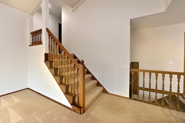 Custom Staircase off Foyer Entry Area! | Image 20
