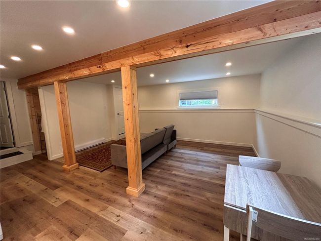 or Family Room | Image 22