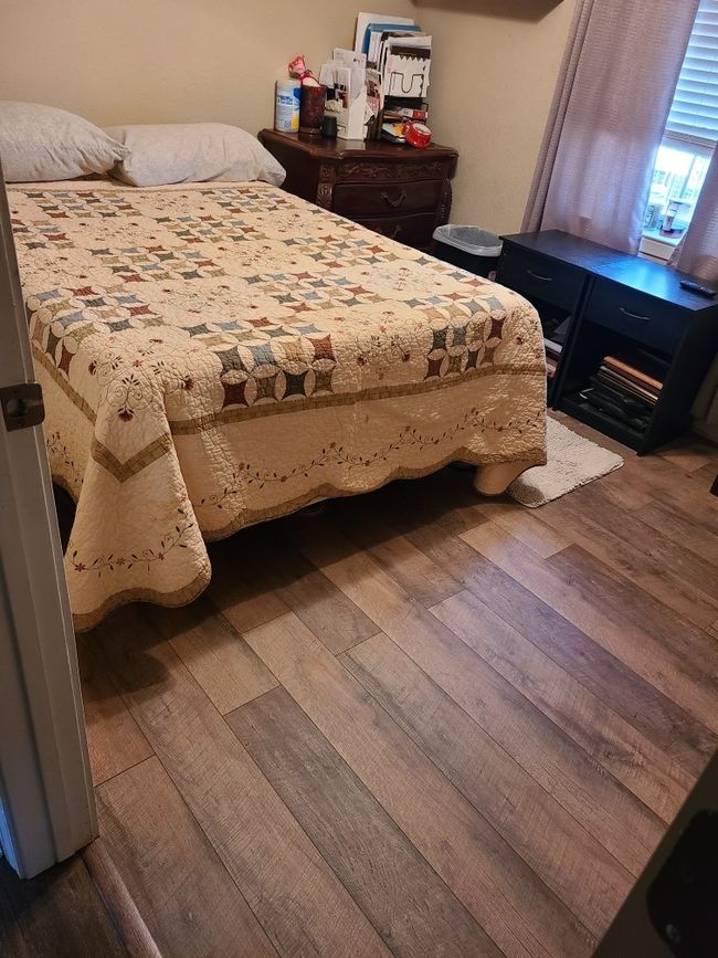 second bedroom in main home | Image 19