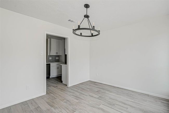 2330 Grind Stone Ln, House other with 3 bedrooms, 2 bathrooms and 2 parking in Sugar Land TX | Image 13