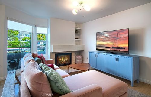102-240 Via Nice, Newport Beach, CA, 92663-4920 | Card Image