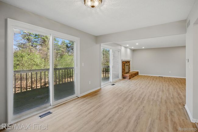 6620 Red Cedar Ln, Condo with 3 bedrooms, 3 bathrooms and null parking in West Bloomfield MI | Image 19