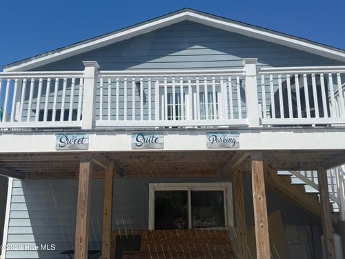 141 Pender Ln, Newport, NC, 28570-4512 | Card Image