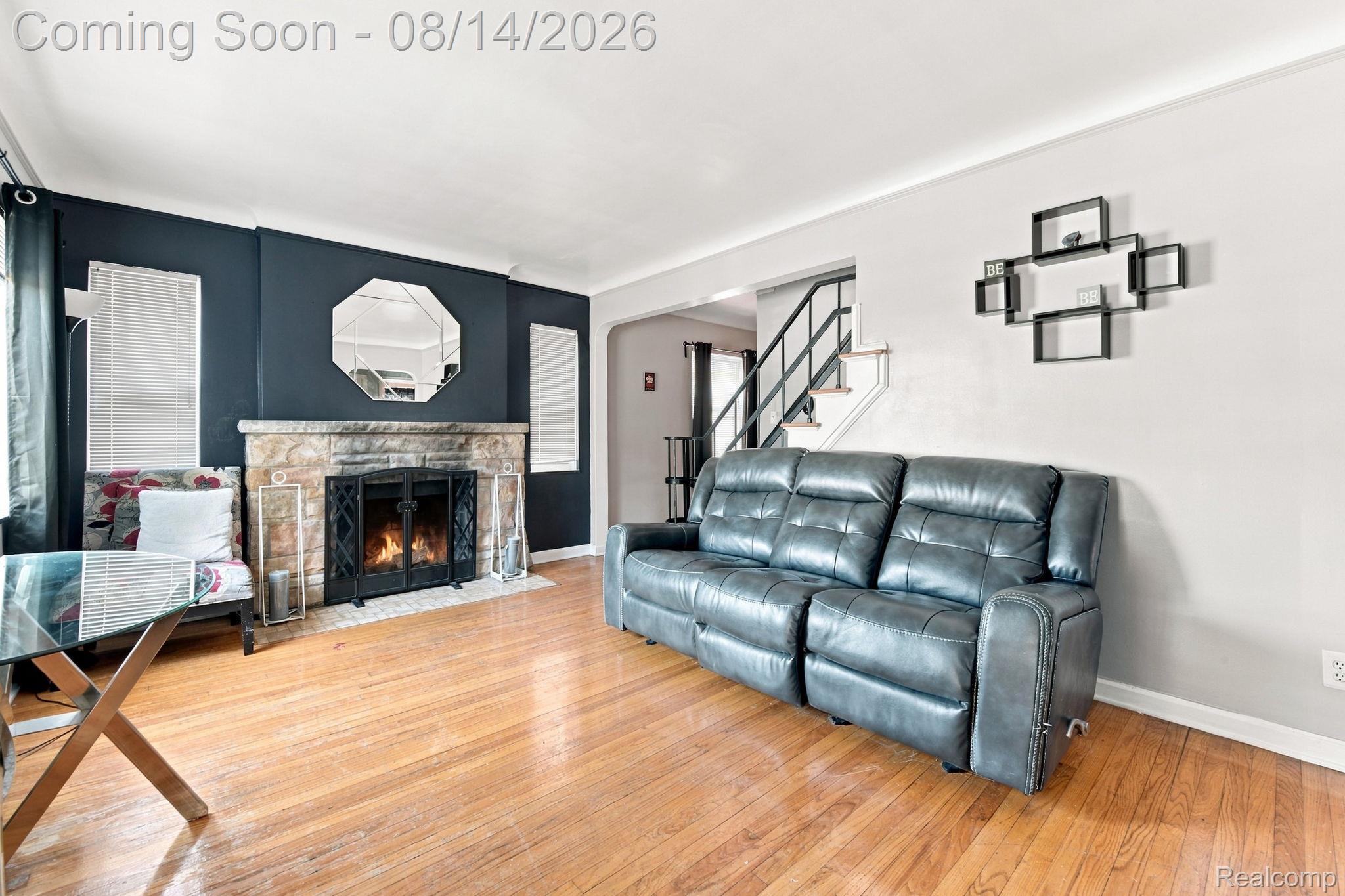 Residential in Grosse Pointe Farms 5