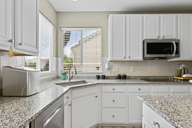 8853 Hickory View St, House other with 5 bedrooms, 3 bathrooms and null parking in Canal Winchester OH | Image 23