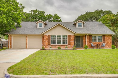 5248 Greene Ave, Fort Worth, TX, 76133-2304 | Card Image
