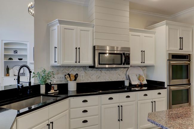 2122 Lakes Edge Dr, House other with 5 bedrooms, 6 bathrooms and null parking in Newburgh IN | Image 14