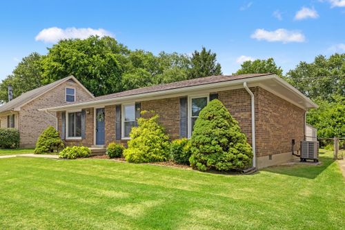 1033 Wedgewood Rd, Lexington, KY, 40514-1054 | Card Image