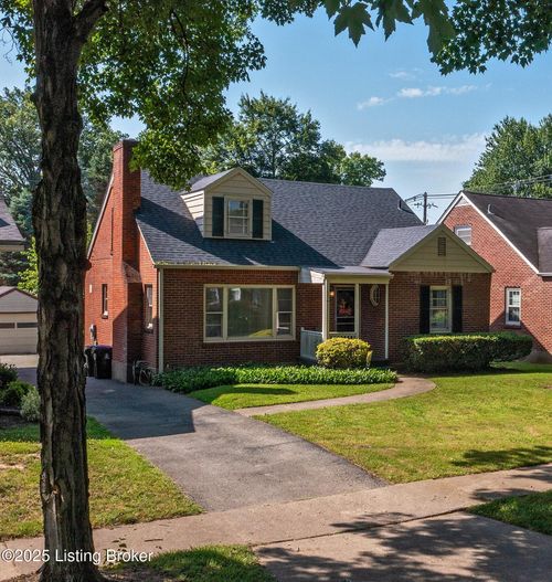 2136 Gladstone Ave, Louisville, KY, 40205-2565 | Card Image