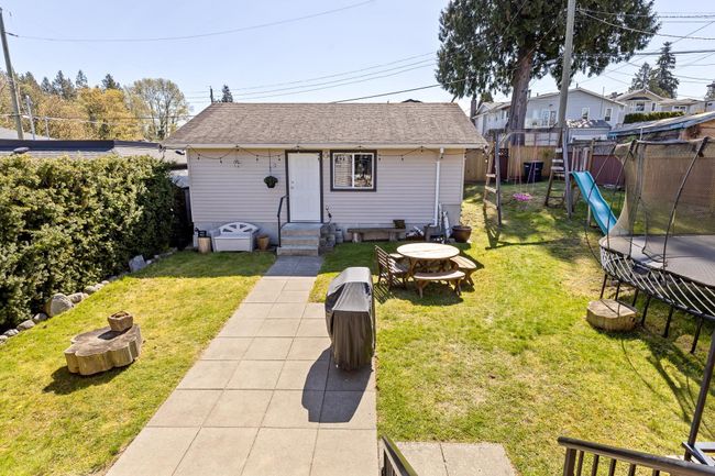 8270 19 Th Avenue, House other with 4 bedrooms, 2 bathrooms and 2 parking in Burnaby BC | Image 34