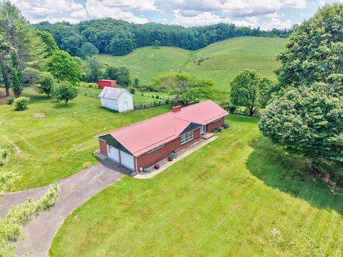 714 Justice Rd, Galax, VA, 24333-1844 | Card Image