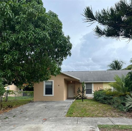 9 Ne 44th St, Deerfield Beach, FL, 33064-3454 | Card Image