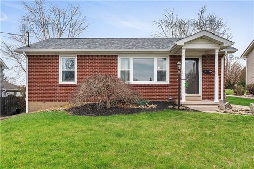 764 Campbell Ave, New Kensington, PA, 15068-4606 | Card Image