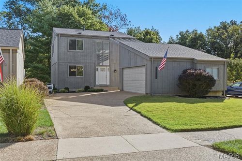 1675 Country Hill Ln, Manchester, MO, 63021-7160 | Card Image