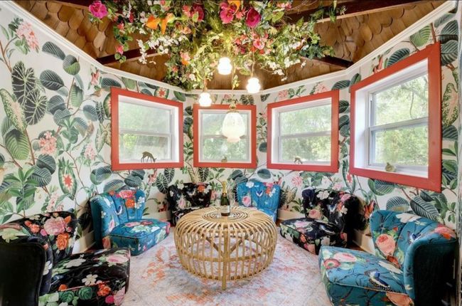 View of sunroom | Image 23