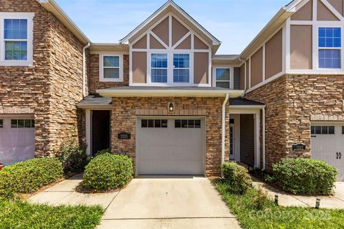 7223 Lochy Ln, Charlotte, NC, 28278-7909 | Card Image