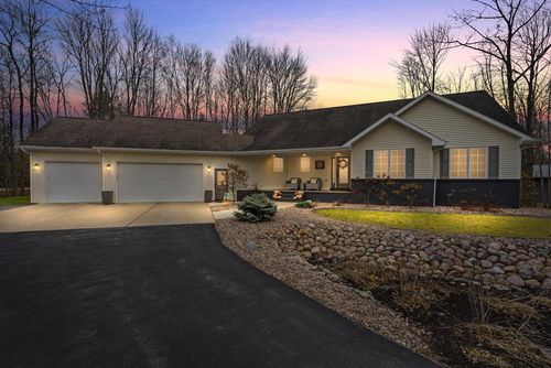 878 Twin Creeks Road, LITTLE SUAMICO, WI, 54171 | Card Image