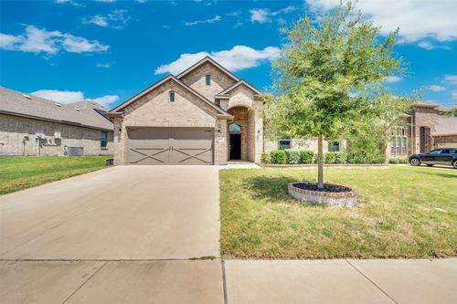 802 Grove Park Ln, Midlothian, TX, 76065-3864 | Card Image