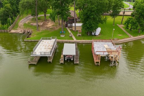 41 S Lafitte Lookout Dr, Pointblank, TX, 77364-6709 | Card Image