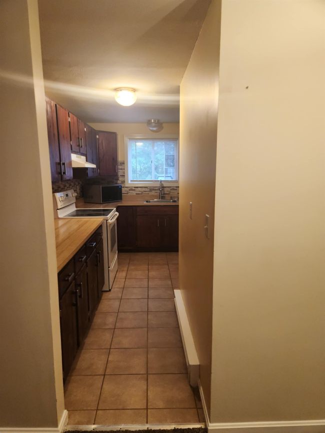 UNIT-2 - 17 Burns Ave, Condo with 2 bedrooms, 2 bathrooms and null parking in Concord NH | Image 5
