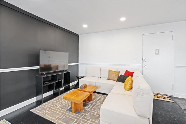 APT-818 - 505 Central Ave, Home with 2 bedrooms, 1 bathrooms and 2 parking in White Plains NY | Image 10