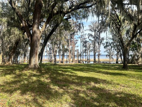 9817 Ne County Road 1469, Earleton, FL, 32631-6857 | Card Image