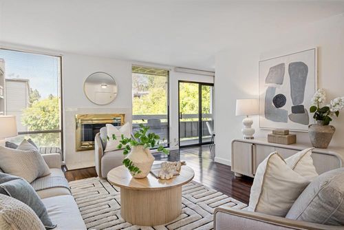 209-1051 Beach Park Blvd, Foster City, CA, 94404-3454 | Card Image