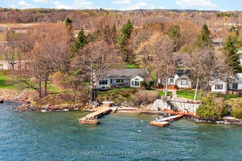 119 Thousand Island Parkway, Leeds and the Thousand Islands, ON, K6H2V4 | Card Image