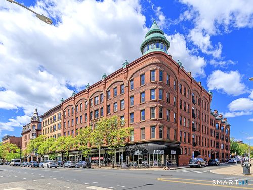 412-1 Linden Pl, Hartford, CT, 06106-1745 | Card Image