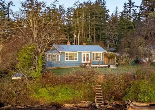 73 Madrona Rd, Galiano Island, BC, V0N1P0 | Card Image