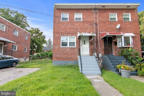 2022 Oliver St, HYATTSVILLE, MD, 20782-2731 | Card Image
