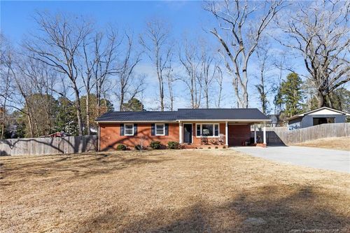 417 E Donaldson Ave, Raeford, NC, 28376-2711 | Card Image