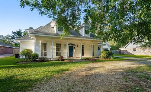 67 N Dogwood Dr, Covington, LA, 70433-9172 | Card Image