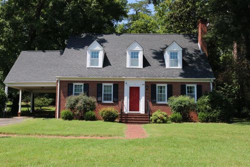 803 Fourth Ave., Farmville, VA, 23901 | Card Image