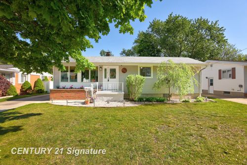 2101 N Brentwood Place, Essexville, MI, 48732 | Card Image
