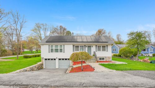 50 Meadow Sweet Rd, Cortlandt Manor, NY, 10567-5239 | Card Image