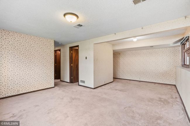 35-web-or-mls-4307 Evergreen Dr-35.jpg | Image 35