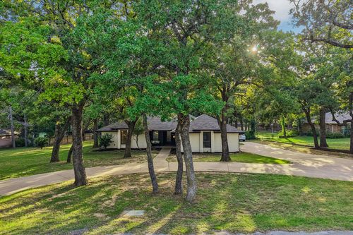 108 Sanchez Creek Ct, Weatherford, TX, 76088-3313 | Card Image