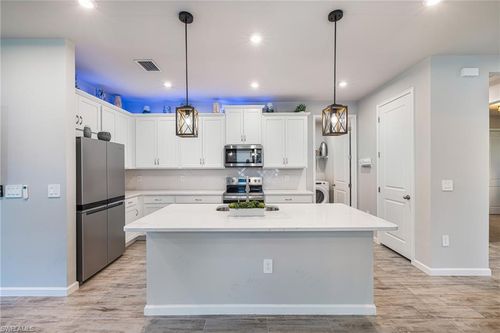 6617 Upward Spring Pl, FORT MYERS, FL, 33966-1479 | Card Image