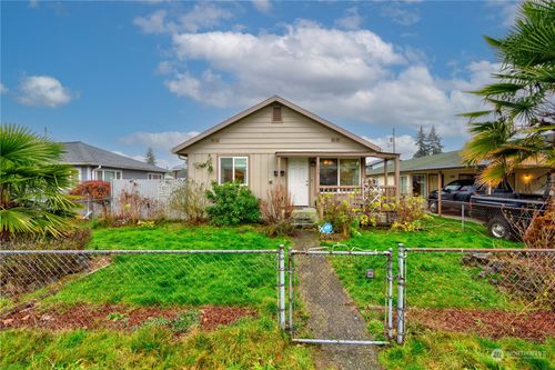 344 Douglas, Longview, WA, 98632 | Card Image